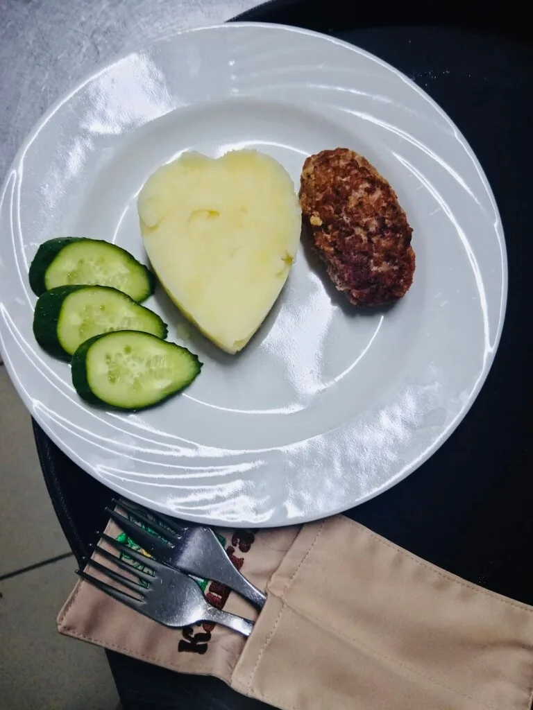 Пюре с котлетой по домашнему