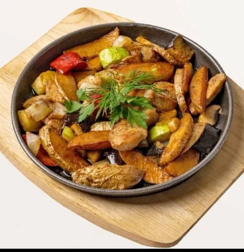 Сковородка с курицей
