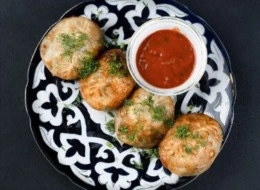 Манты жареные с бараниной