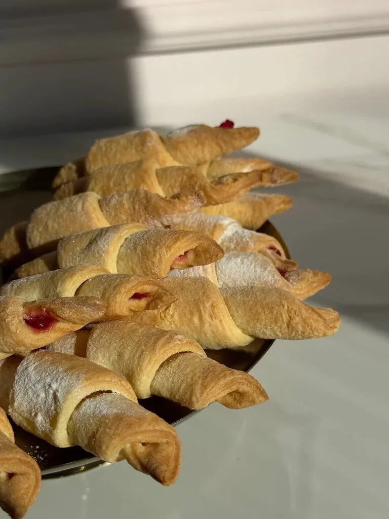 Рогалики с джемом