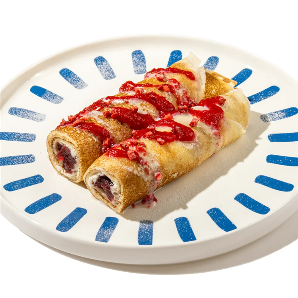 Блины с яблоком и вишней