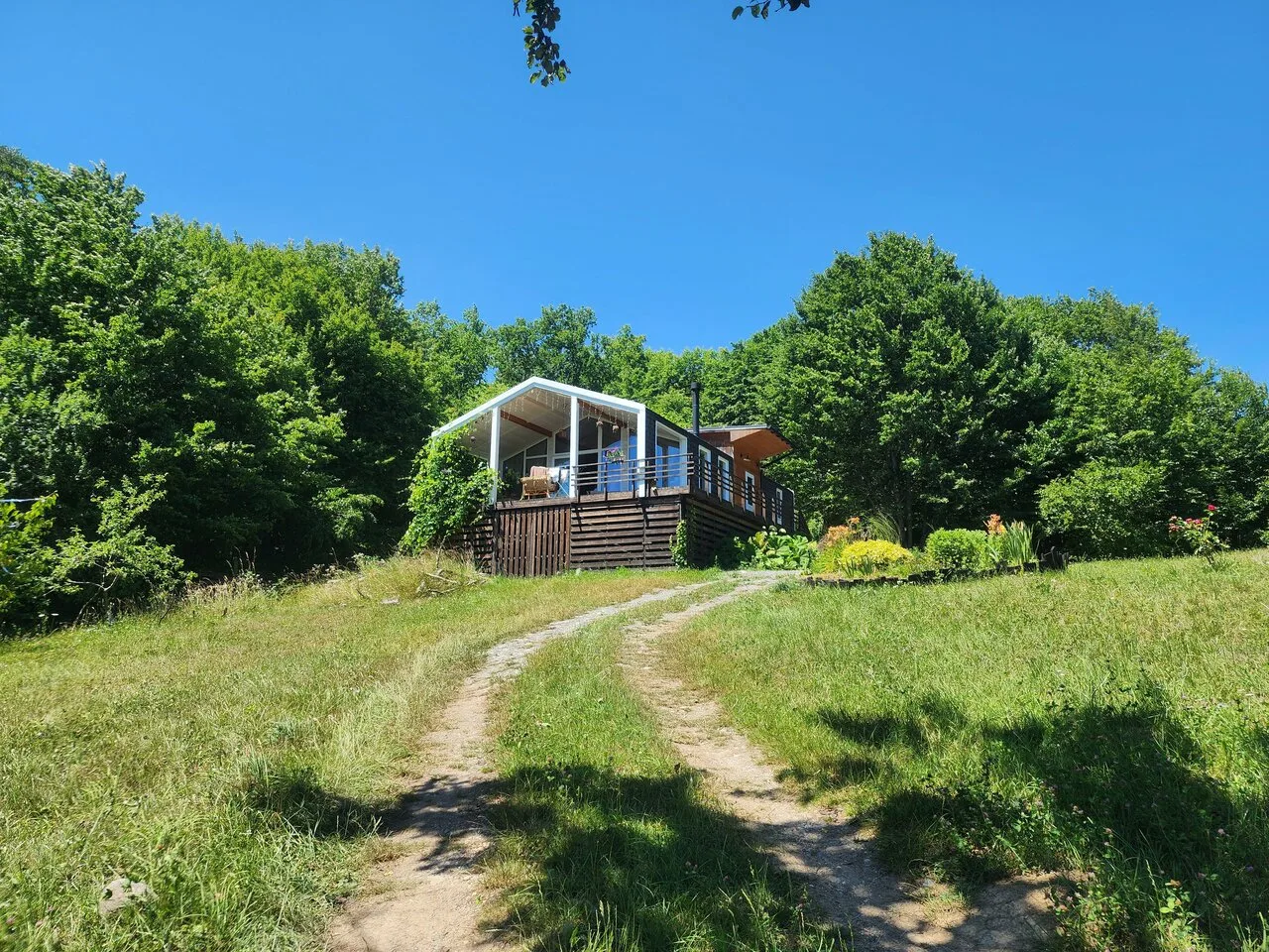 The Small Hill House — фото 12