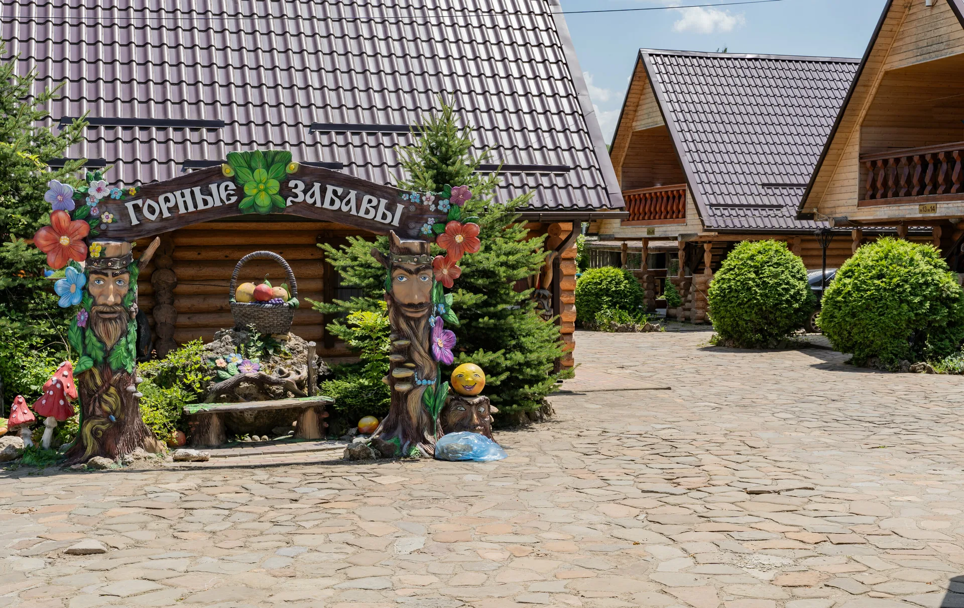 4-х местн. номер в домике у бассейна № 12,№14,№16,№18,№20