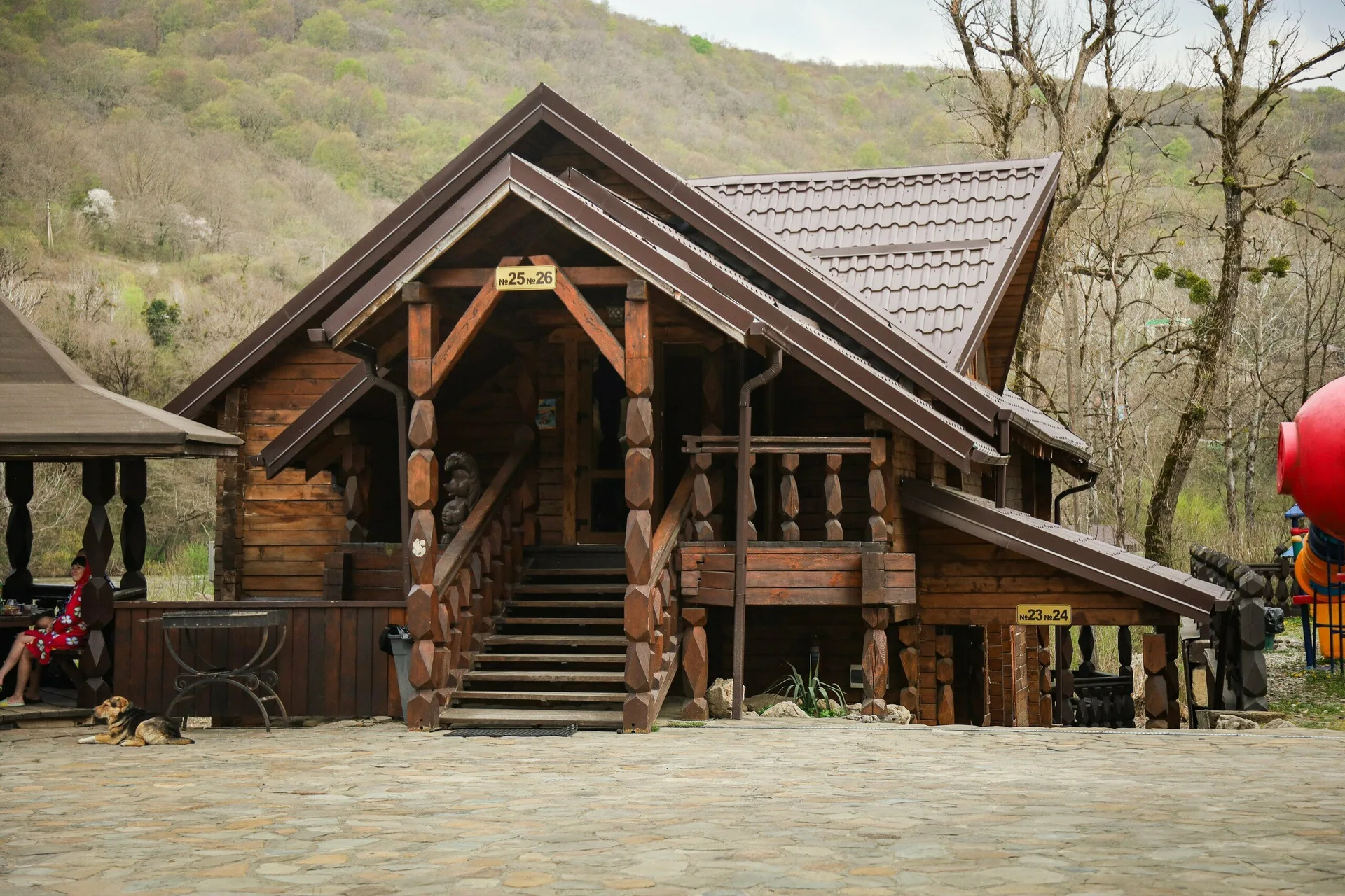 4-местн. в домике (4разд. кровати) №25 №26  цена за номер